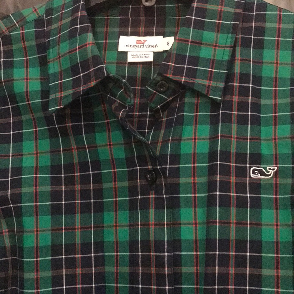 Vineyard vines button down plaid shirt